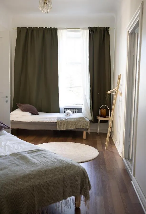 2Ndhomes City Center 2Br Apartment By The Finnish National Theatre With Balcony And Park View Helsinki
